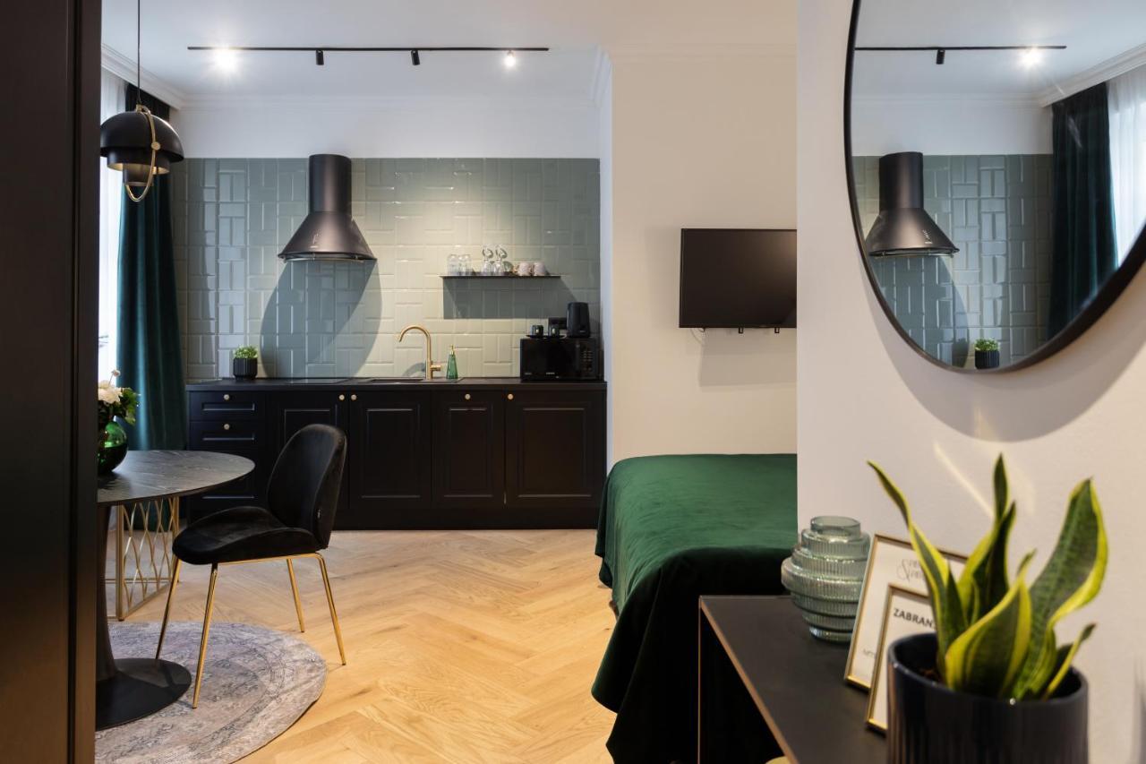 Pierrot & Pierrette Mesnicka Apartment Загреб Екстериор снимка