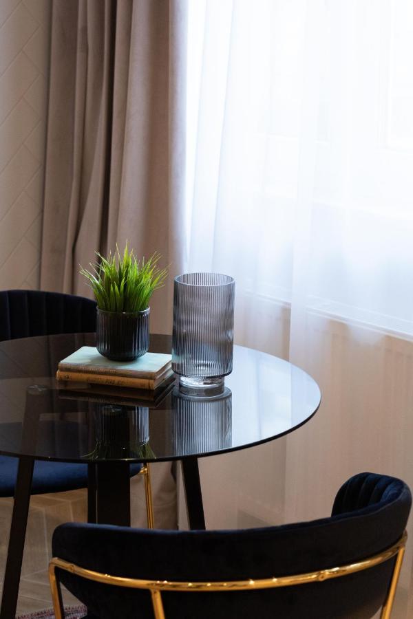 Pierrot & Pierrette Mesnicka Apartment Загреб Екстериор снимка