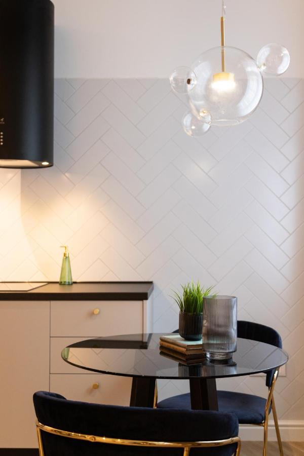 Pierrot & Pierrette Mesnicka Apartment Загреб Екстериор снимка