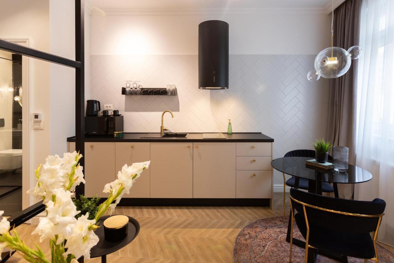 Pierrot & Pierrette Mesnicka Apartment Загреб Екстериор снимка