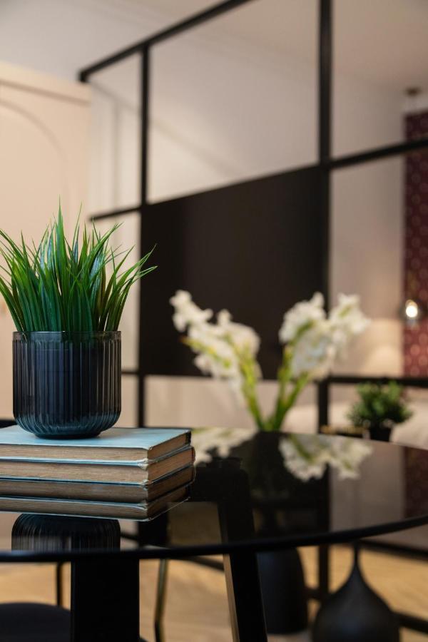 Pierrot & Pierrette Mesnicka Apartment Загреб Екстериор снимка