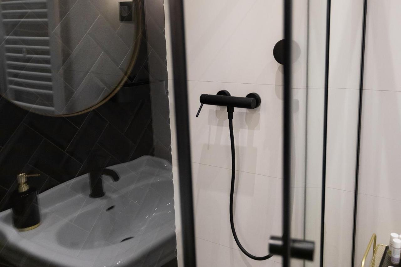Pierrot & Pierrette Mesnicka Apartment Загреб Екстериор снимка